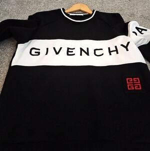 Givenchy Monochrome Logo Sweatshirt
